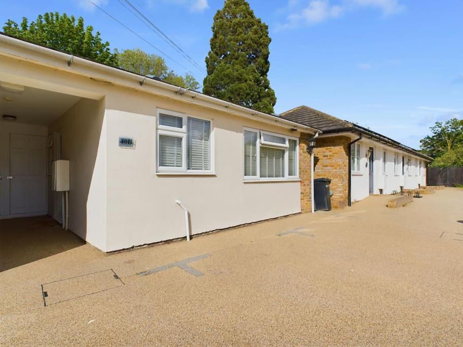 Apartment Fabulous Quiet - Free Parking Chelmsford